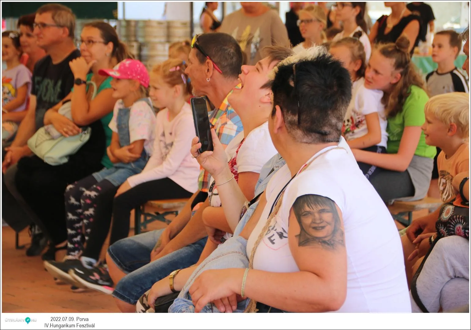 Fotók, Útirány.hu: