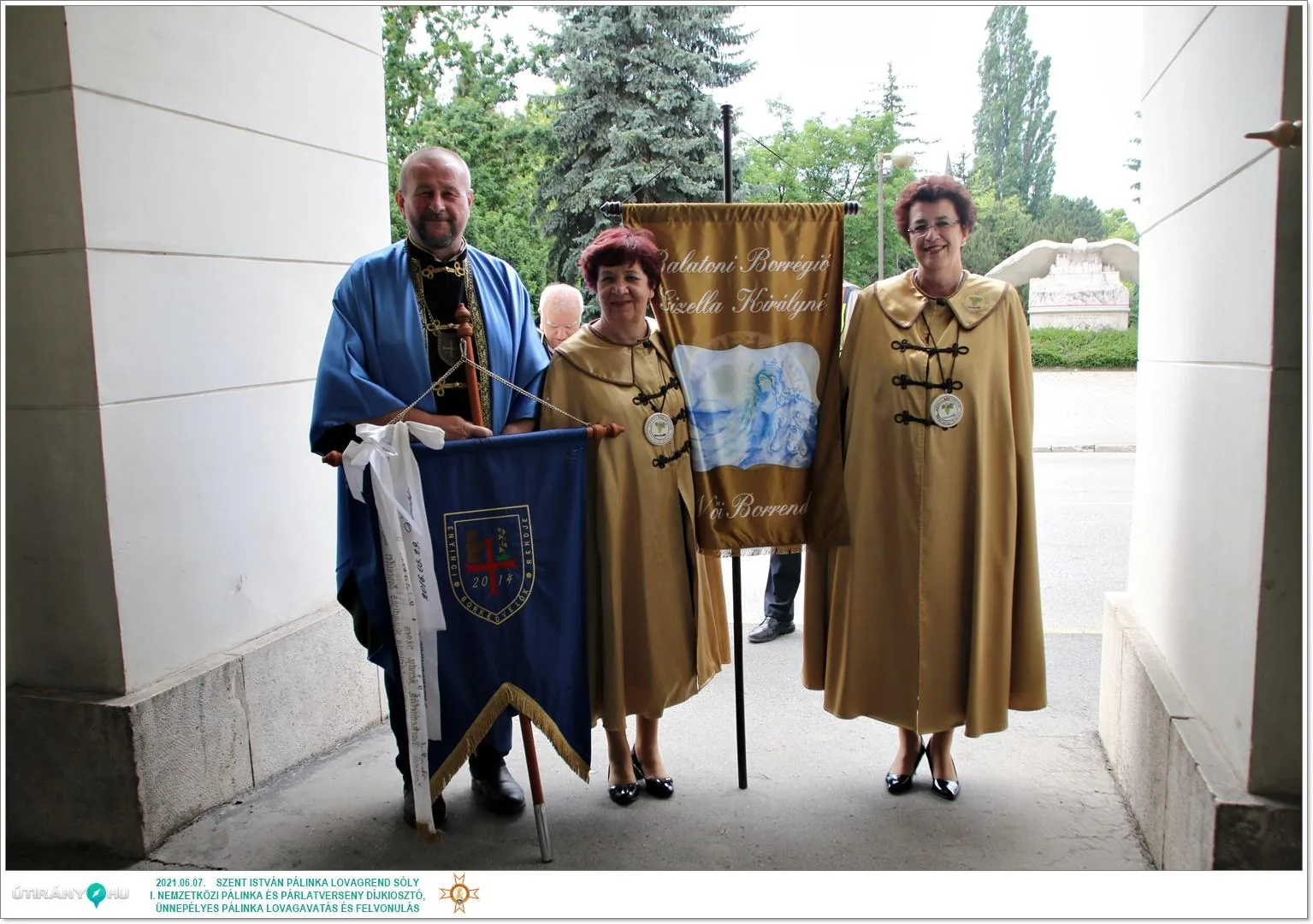 Díjkiosztó, szentelés, avatás, felvonulás