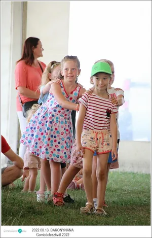 Fotók, Útirány.hu: