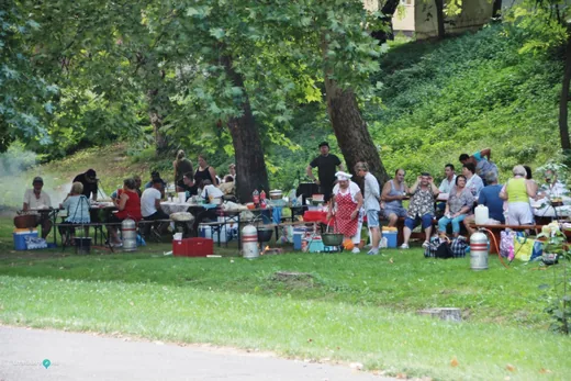 'Főzőverseny Bakonyszentlászlón' cikk borítóképe