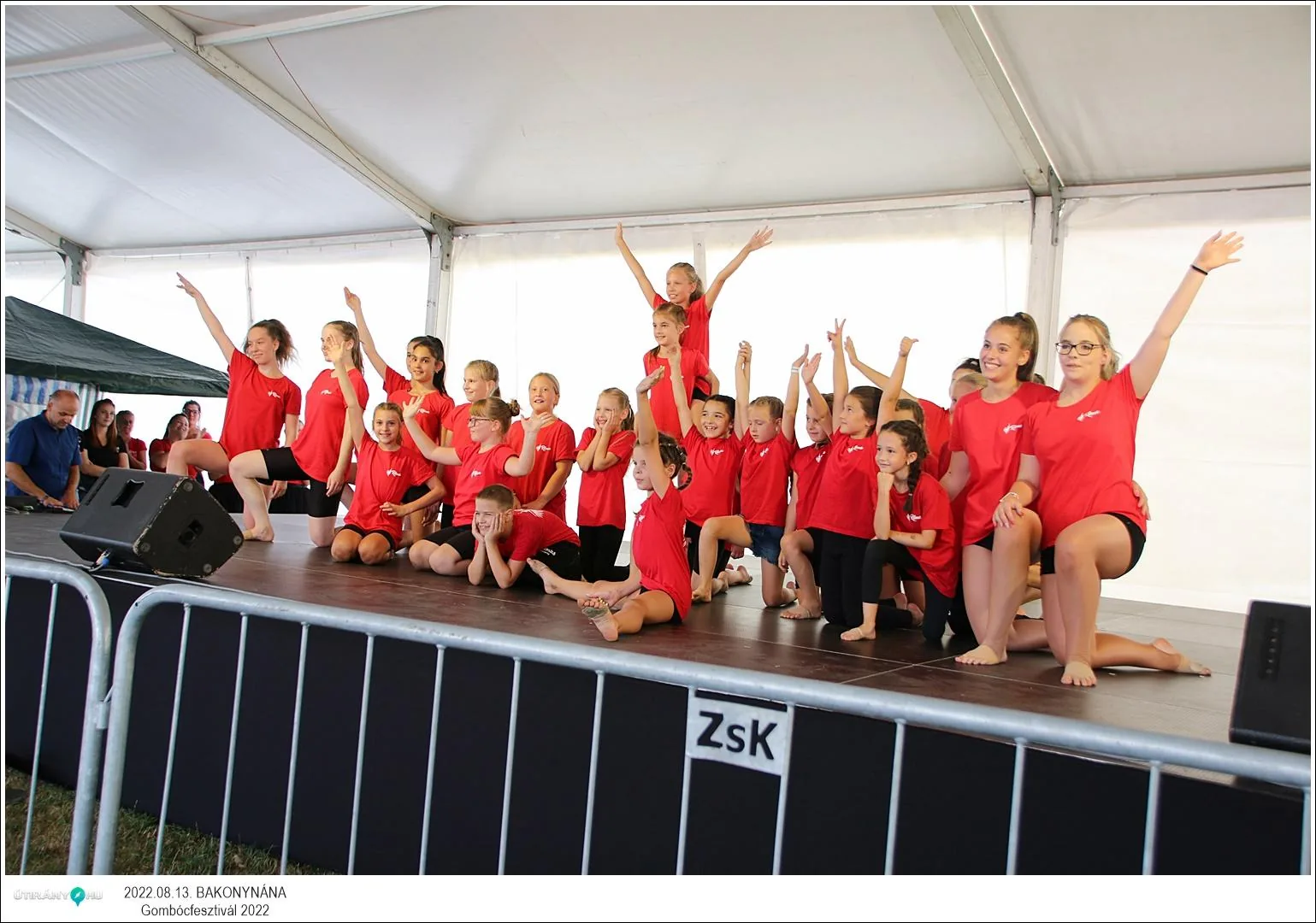 Fotók, Útirány.hu: