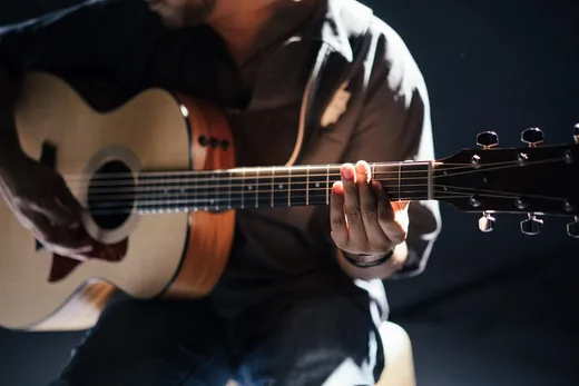 'Gitárkoncert Ácsteszéren' cikk borítóképe