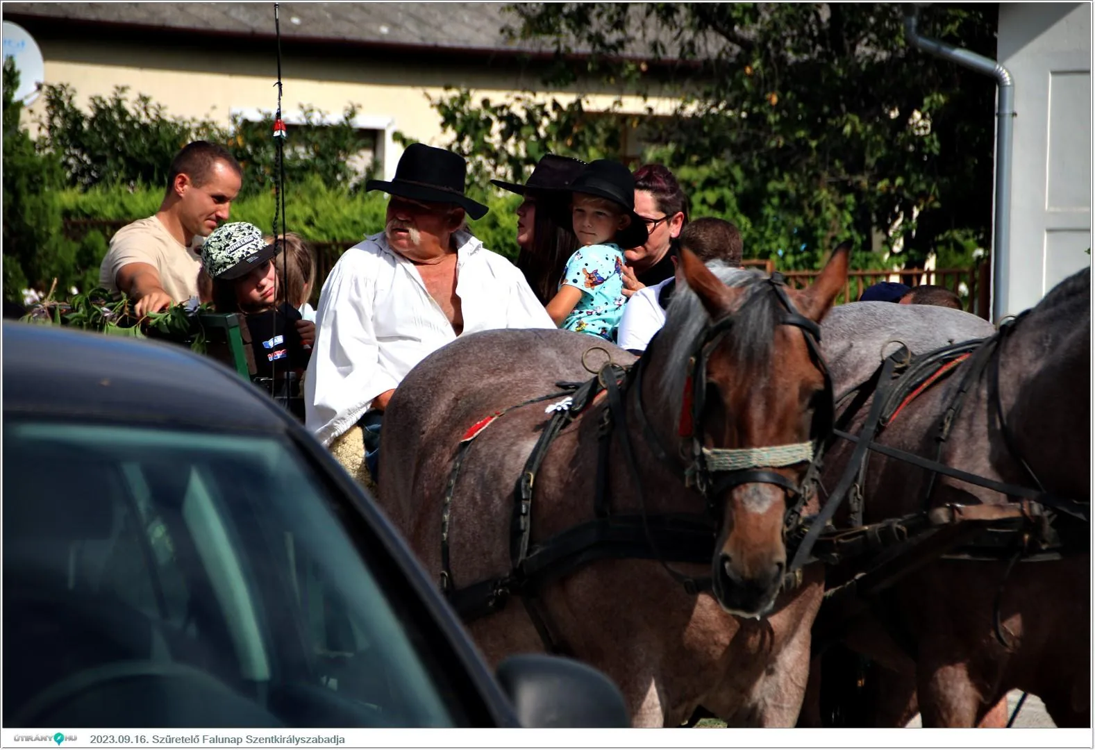 Fotók, Útirány.hu
