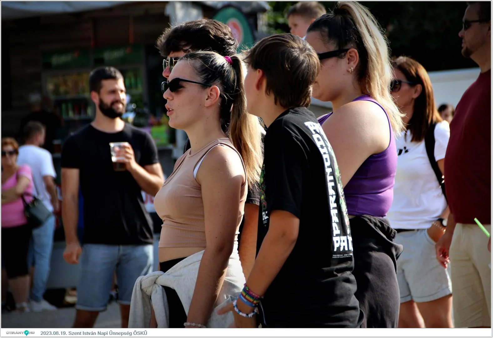 Fotók, Útirány.hu /délután, este /: