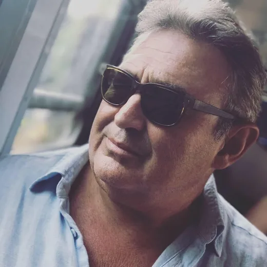 'Elhunyt Gesztesi Károly' cikk borítóképe