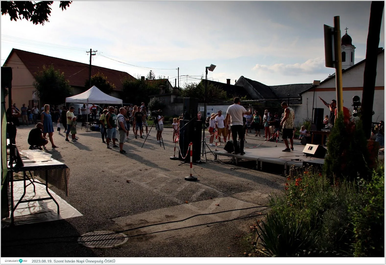 Fotók, Útirány.hu /délután, este /: