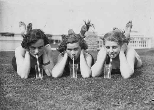 '124 éve szabadalmaztatták a szívószálat' cikk borítóképe