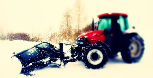 'Ajánlati felhívás' cikk borítóképe