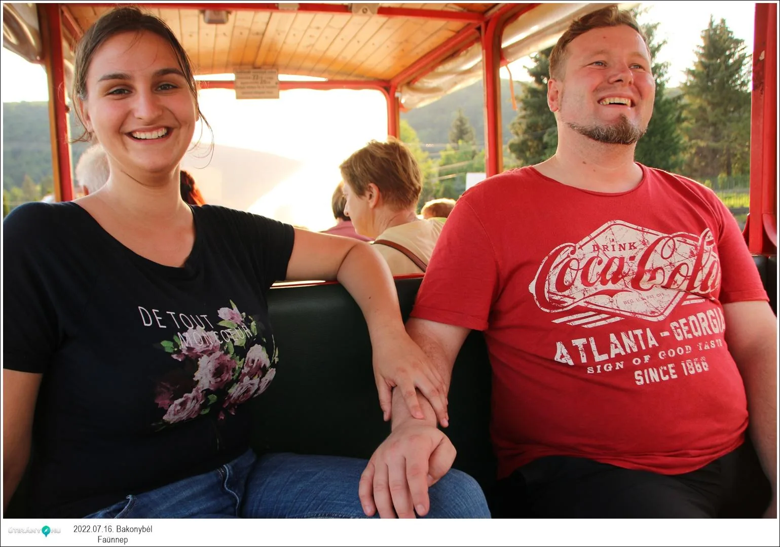 Fotók, Útirány.hu: