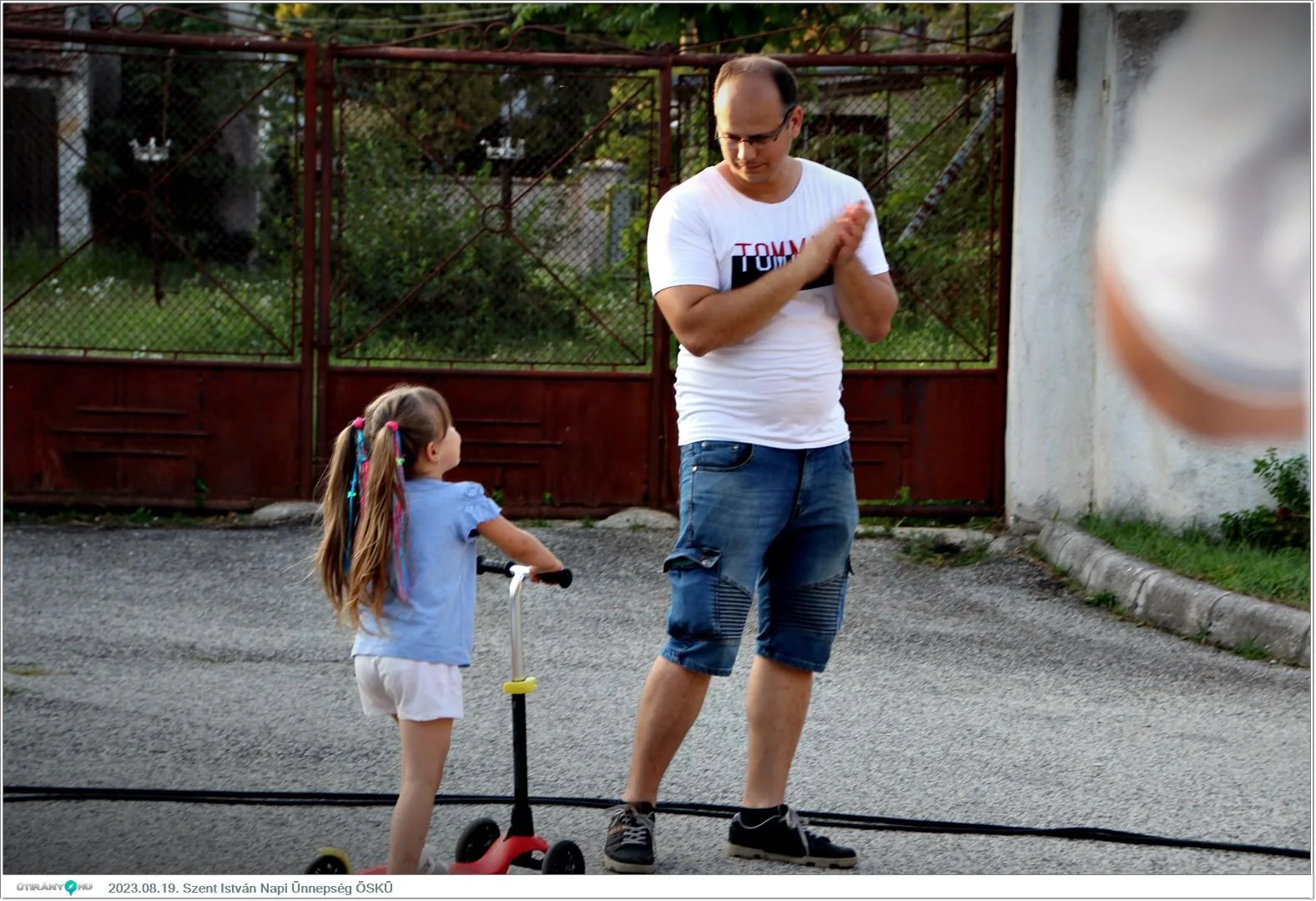 Fotók, Útirány.hu /délután, este /: