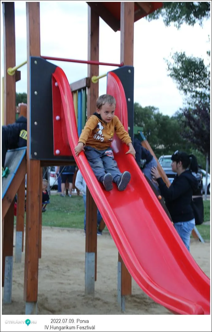 Fotók, Útirány.hu: