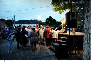 Fotók, Útirány.hu: