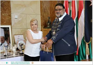 Díjkiosztó, szentelés, avatás, felvonulás