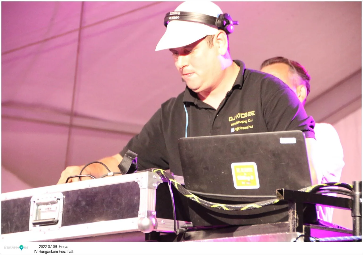 Fotók, Útirány.hu: