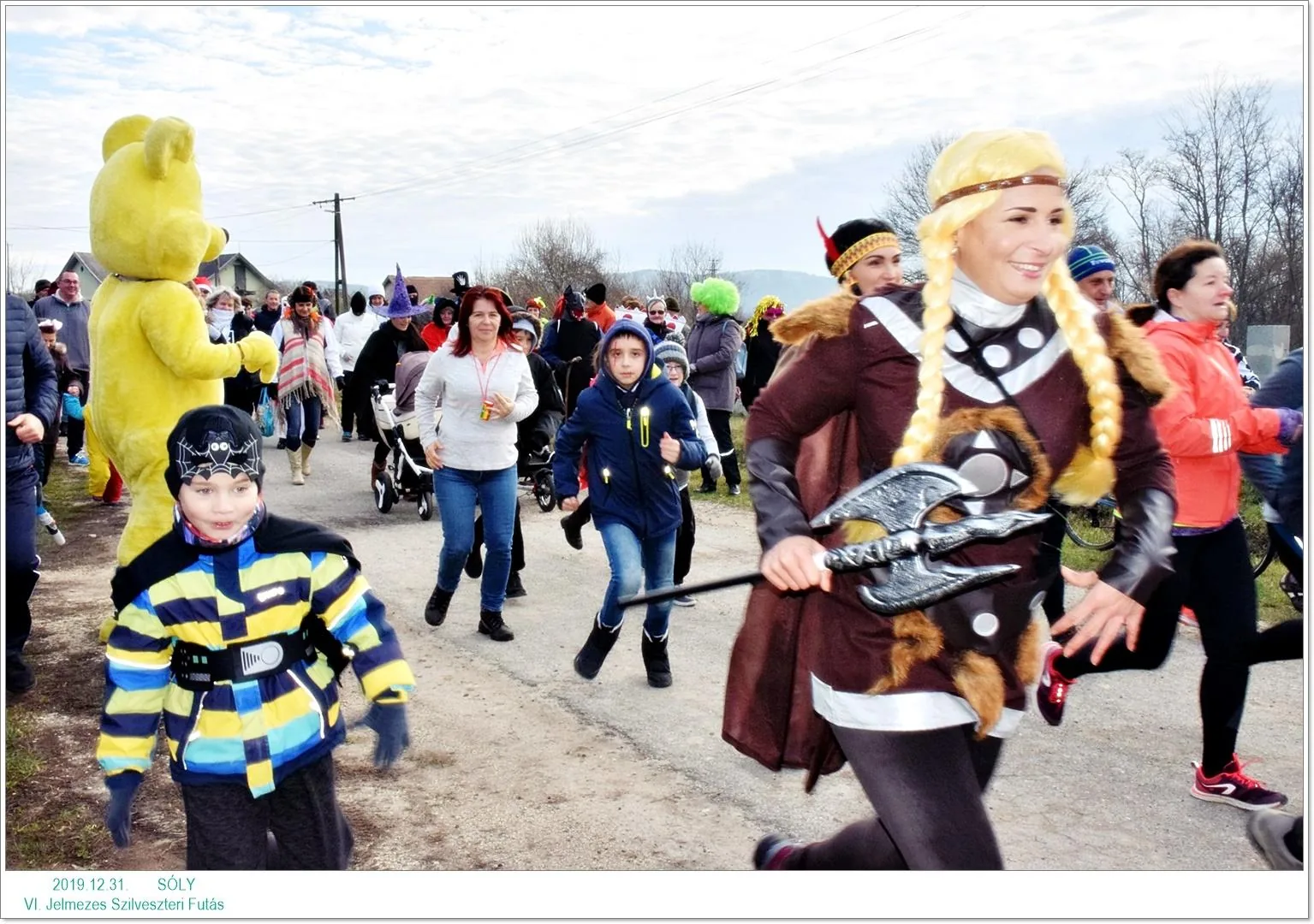 VI. Szilveszteri jelmezes futás. Fotók: Önkormányzat