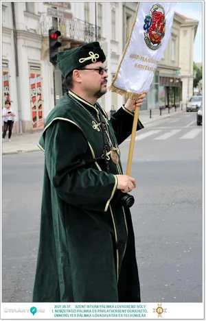 Díjkiosztó, szentelés, avatás, felvonulás