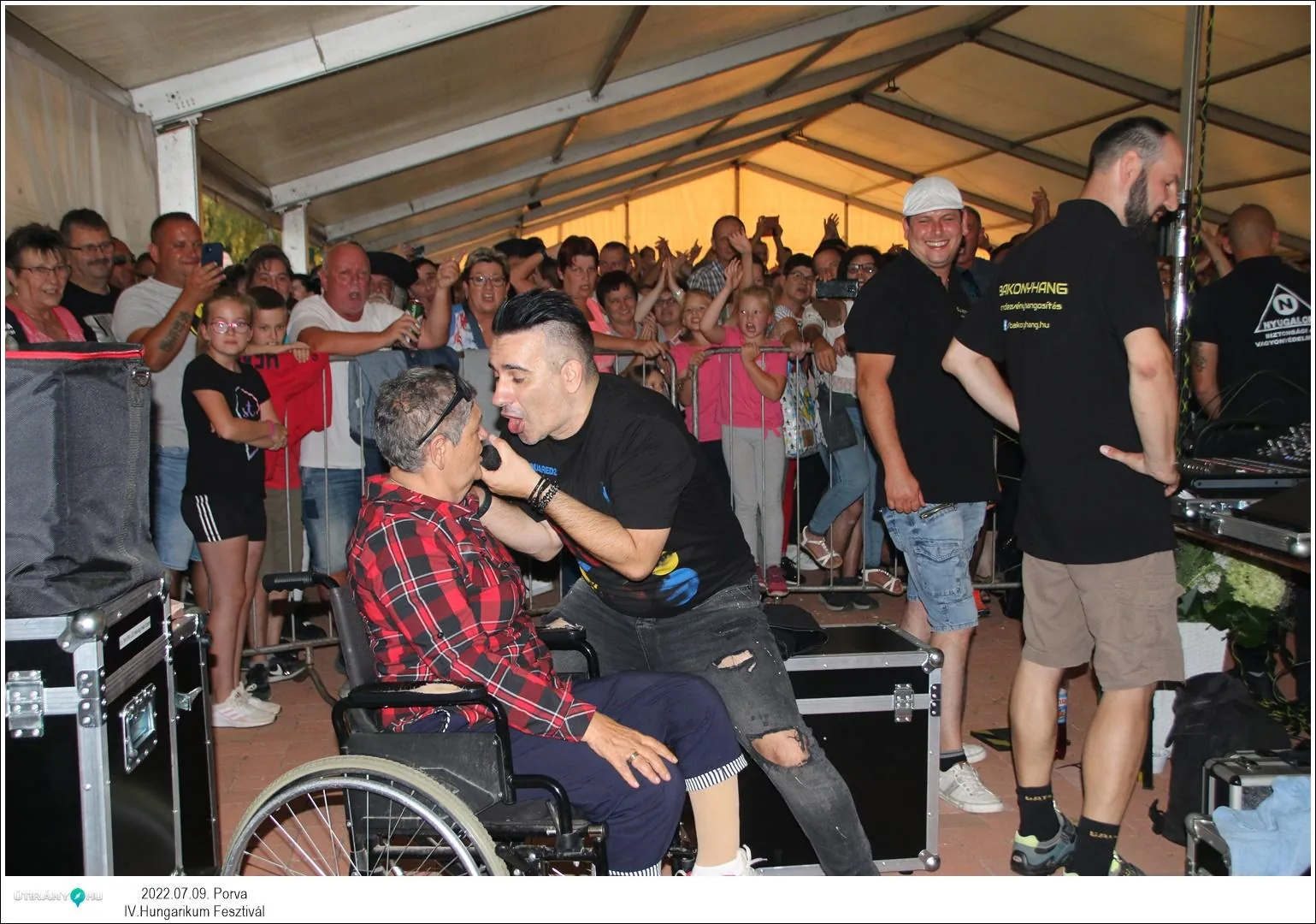 Fotók, Útirány.hu: