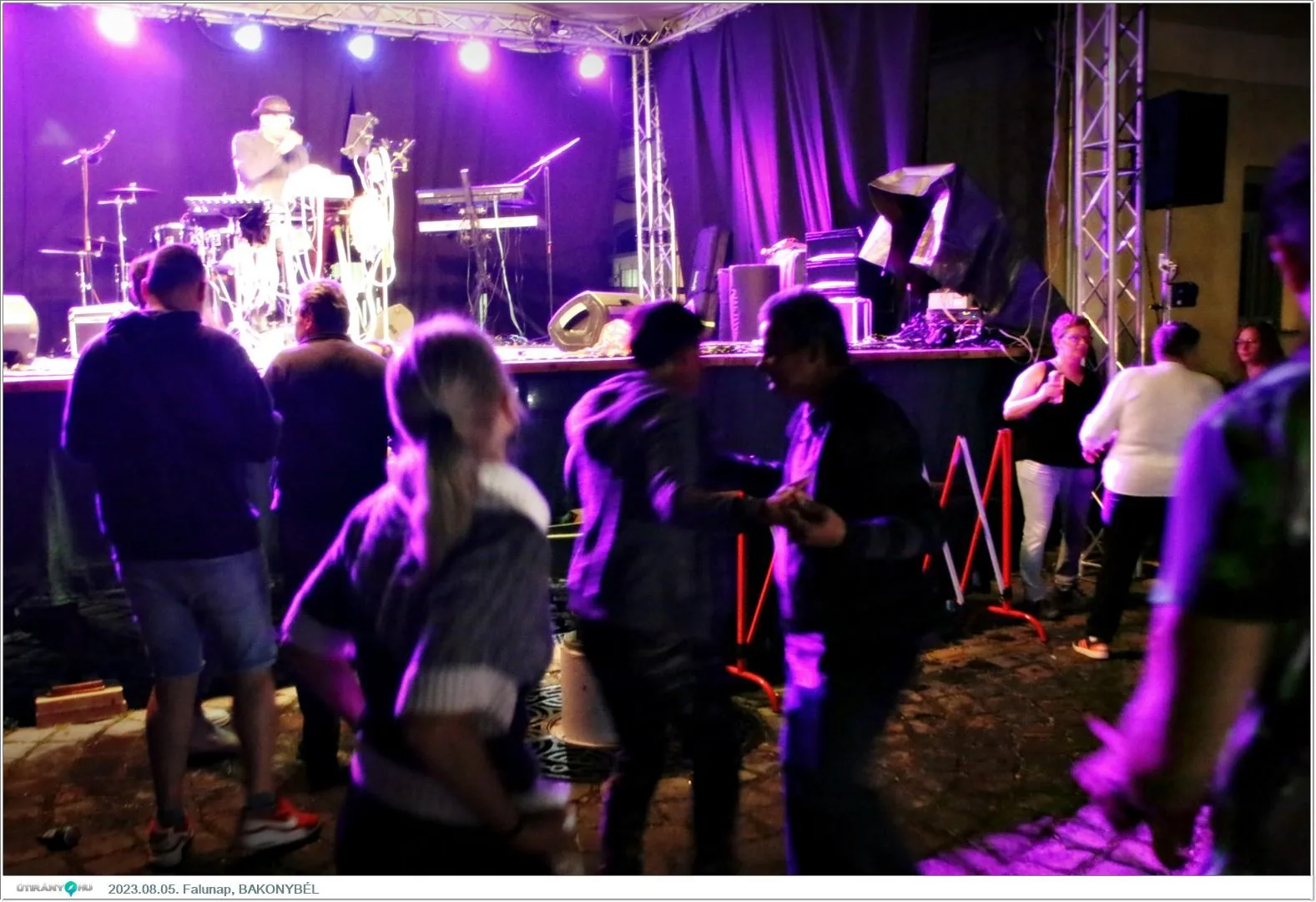 Fotók, Útirány.hu