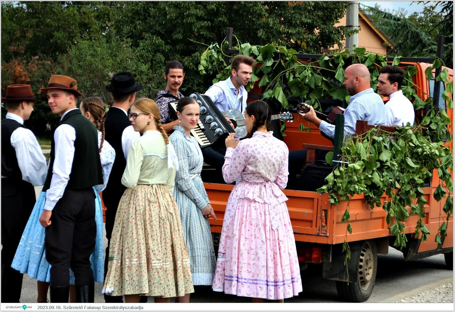 Fotók, Útirány.hu