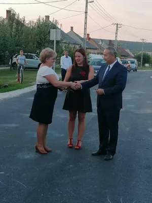 Fotók, Önkormányzat