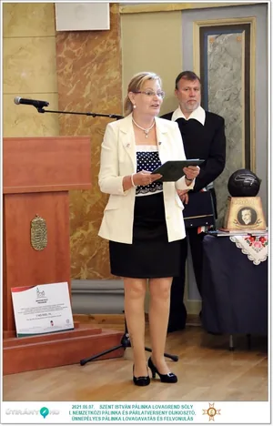 Díjkiosztó, szentelés, avatás, felvonulás