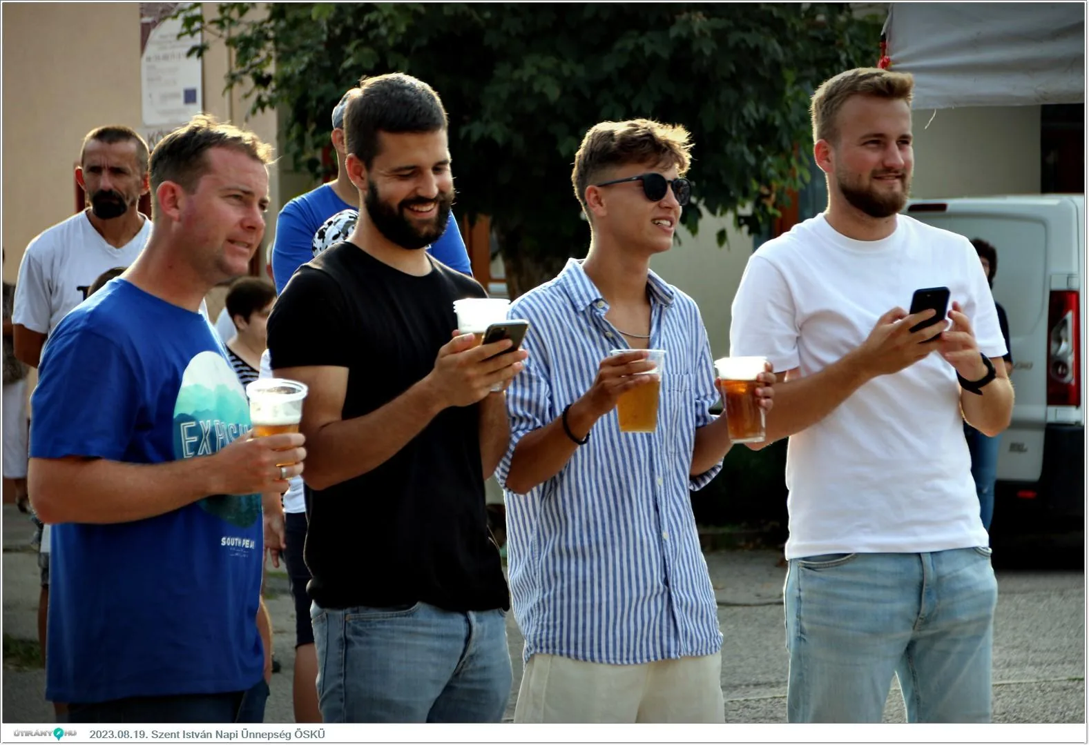 Fotók, Útirány.hu /délután, este /: