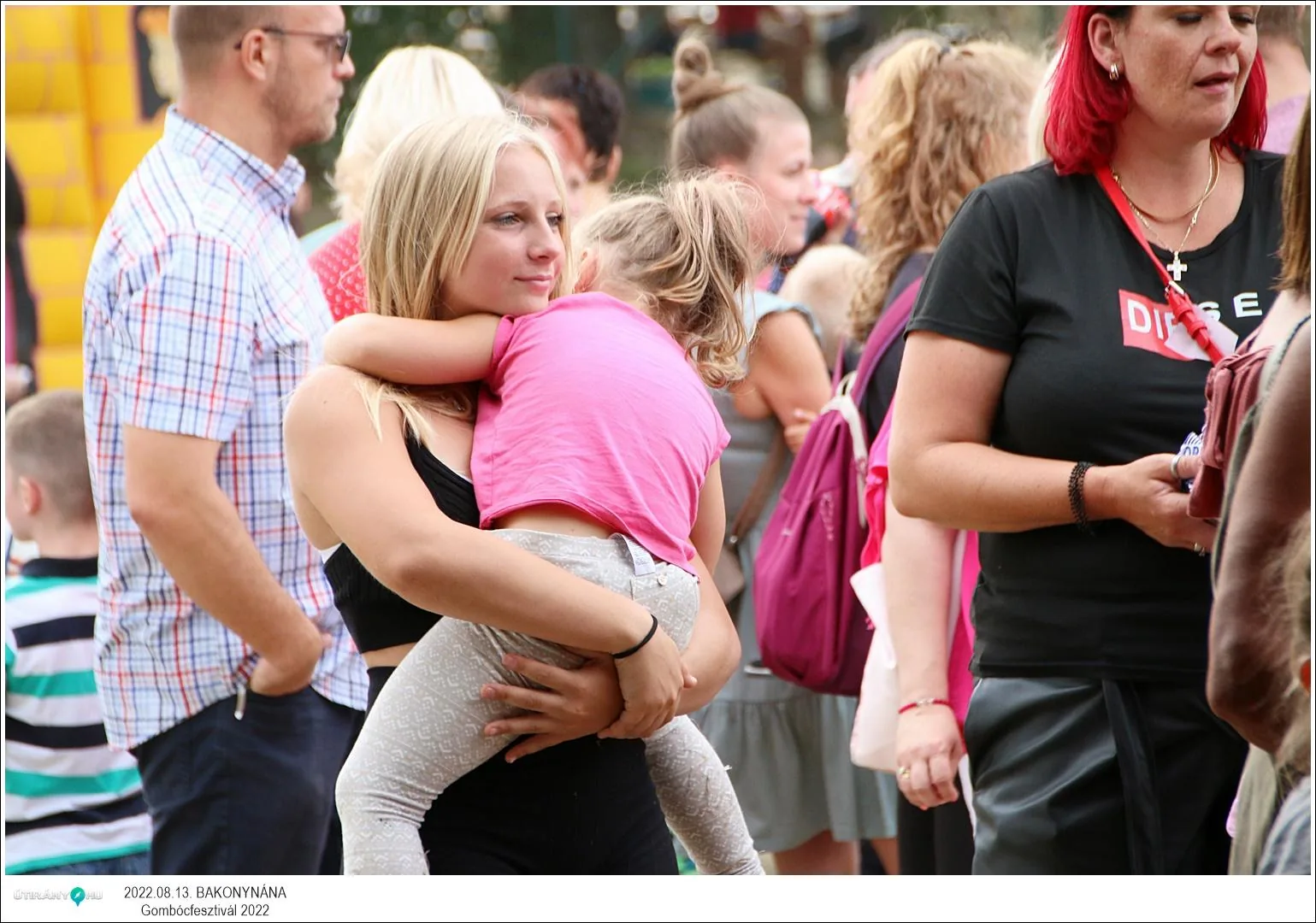 Fotók, Útirány.hu: