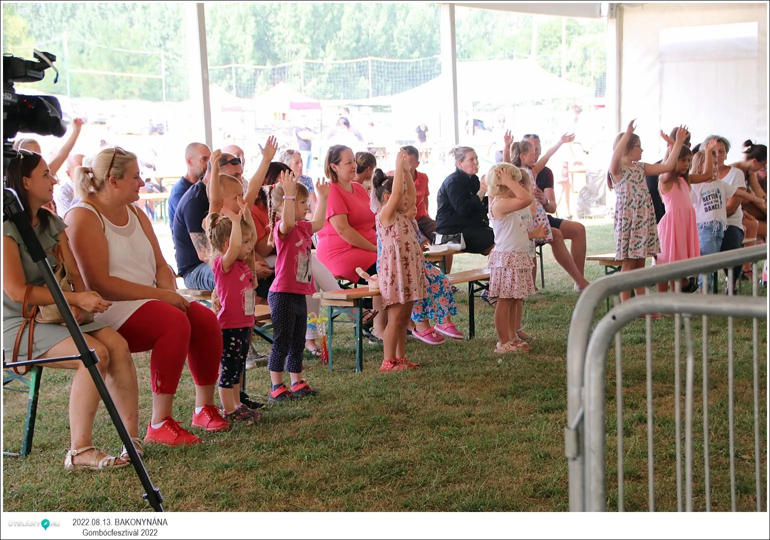 Fotók, Útirány.hu: