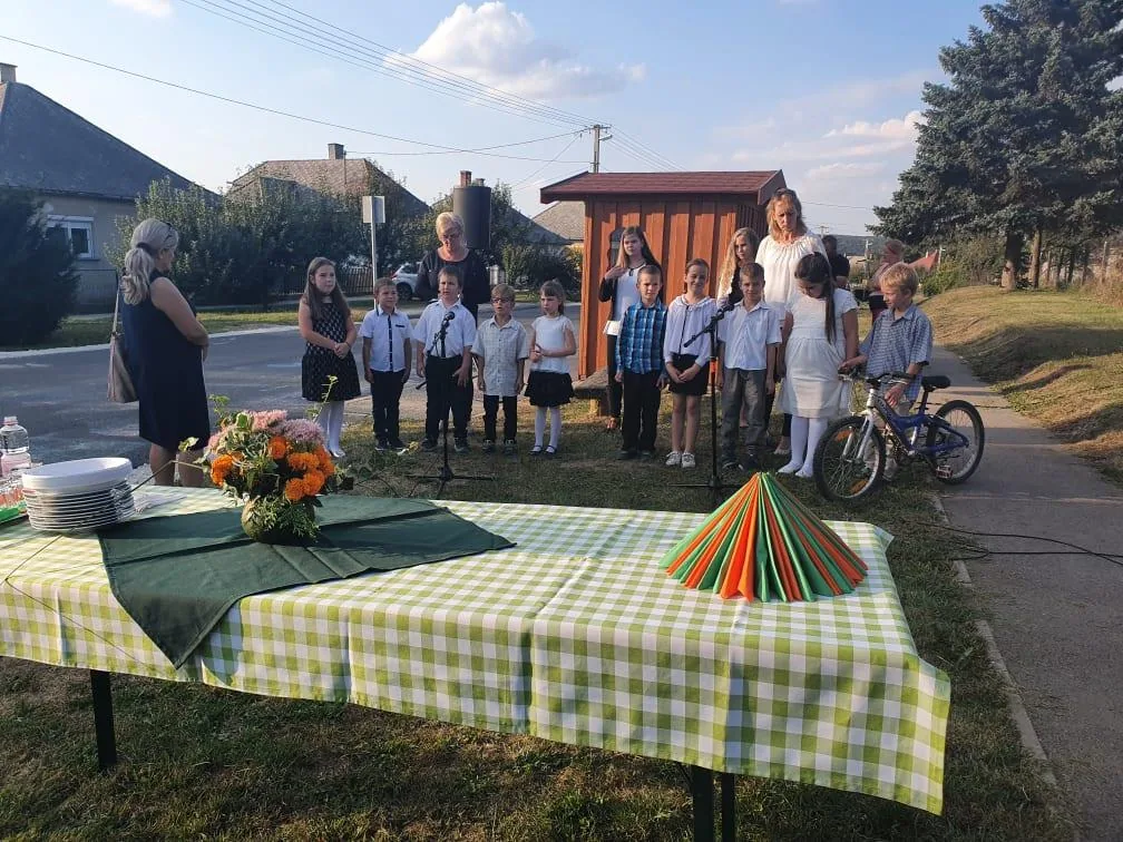 Fotók, Önkormányzat