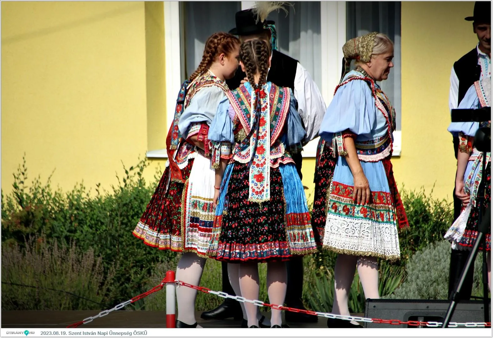 Fotók, Útirány.hu /délután, este /: