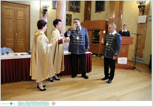 Díjkiosztó, szentelés, avatás, felvonulás