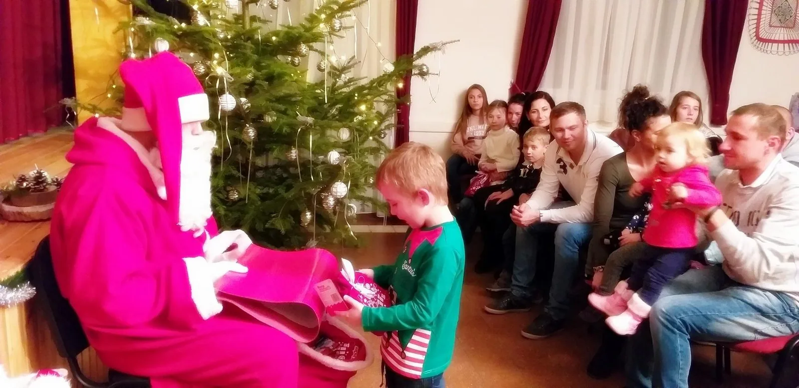 Mikulásváró Ünnepély képek