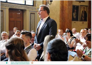 Díjkiosztó, szentelés, avatás, felvonulás