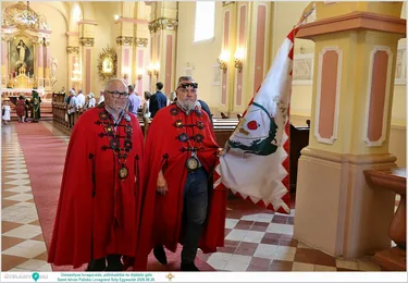 Ünnepélyes lovagavatás, pálinkaáldás és díjátadó gála