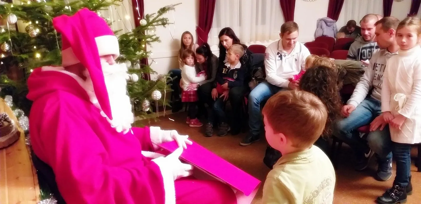 Mikulásváró Ünnepély képek