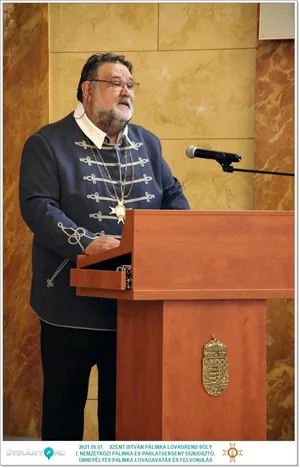 Díjkiosztó, szentelés, avatás, felvonulás