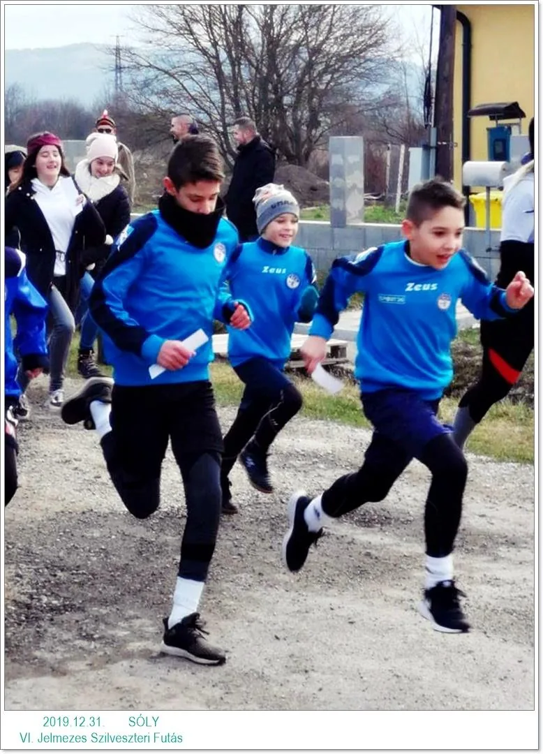 VI. Szilveszteri jelmezes futás. Fotók: Önkormányzat