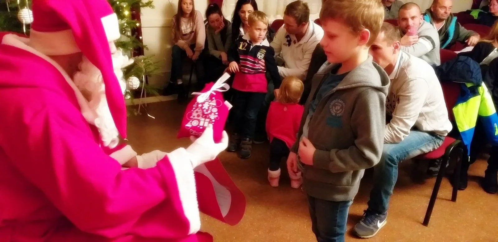 Mikulásváró Ünnepély képek