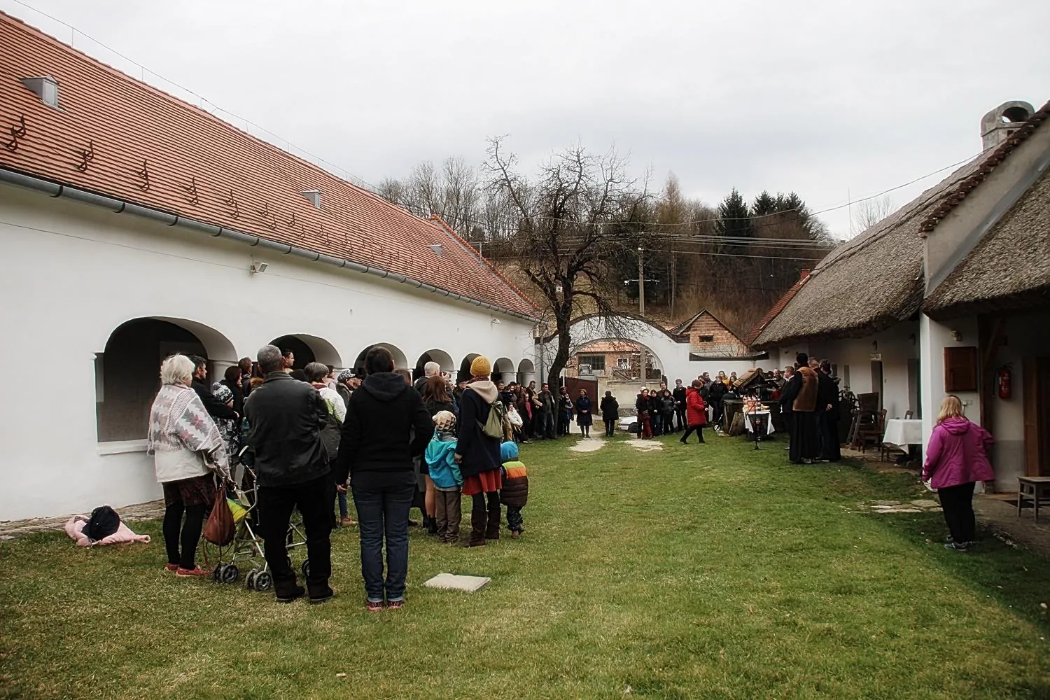 Bakonyi Indiánjáték kiállítás megnyitó. / Fotók: Útirány.hu