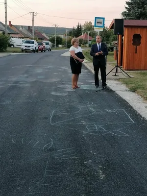 Fotók, Önkormányzat