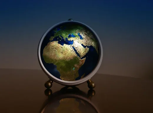 '5. Föld Órája' cikk borítóképe