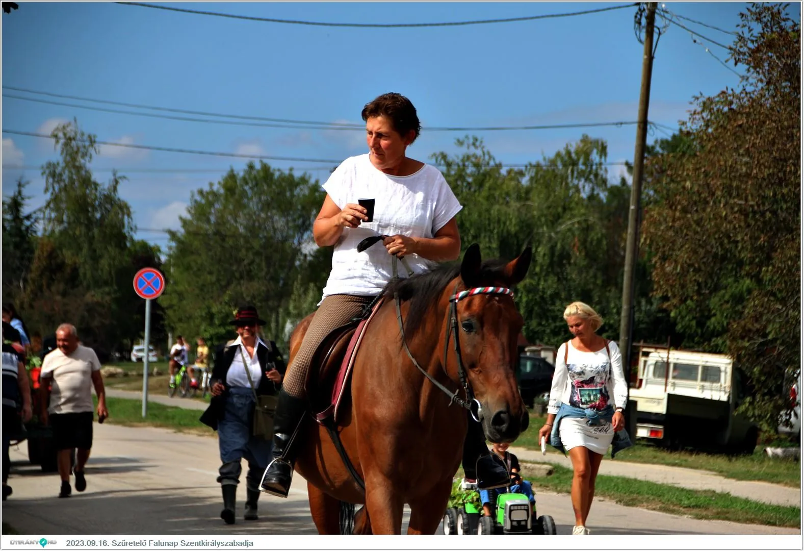 Fotók, Útirány.hu