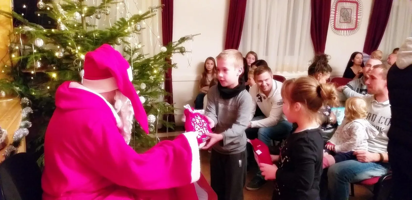 Mikulásváró Ünnepély képek