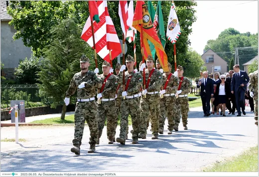 ' Az Összetartozás Hídjának átadási ünnepsége' cikk borítóképe
