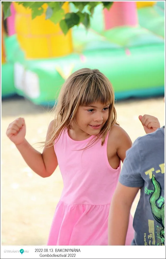 Fotók, Útirány.hu: