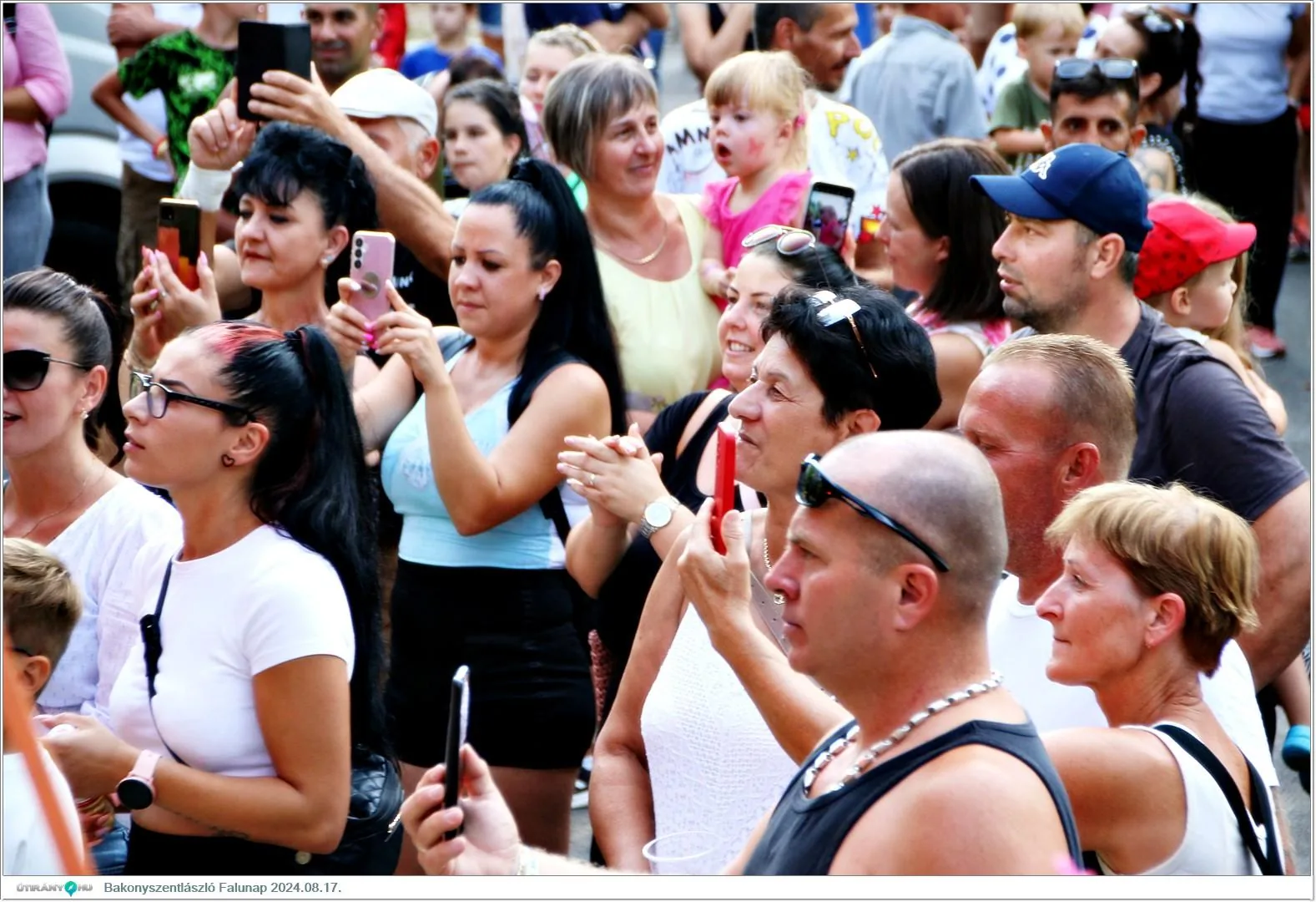 Fotók, Útirány.hu