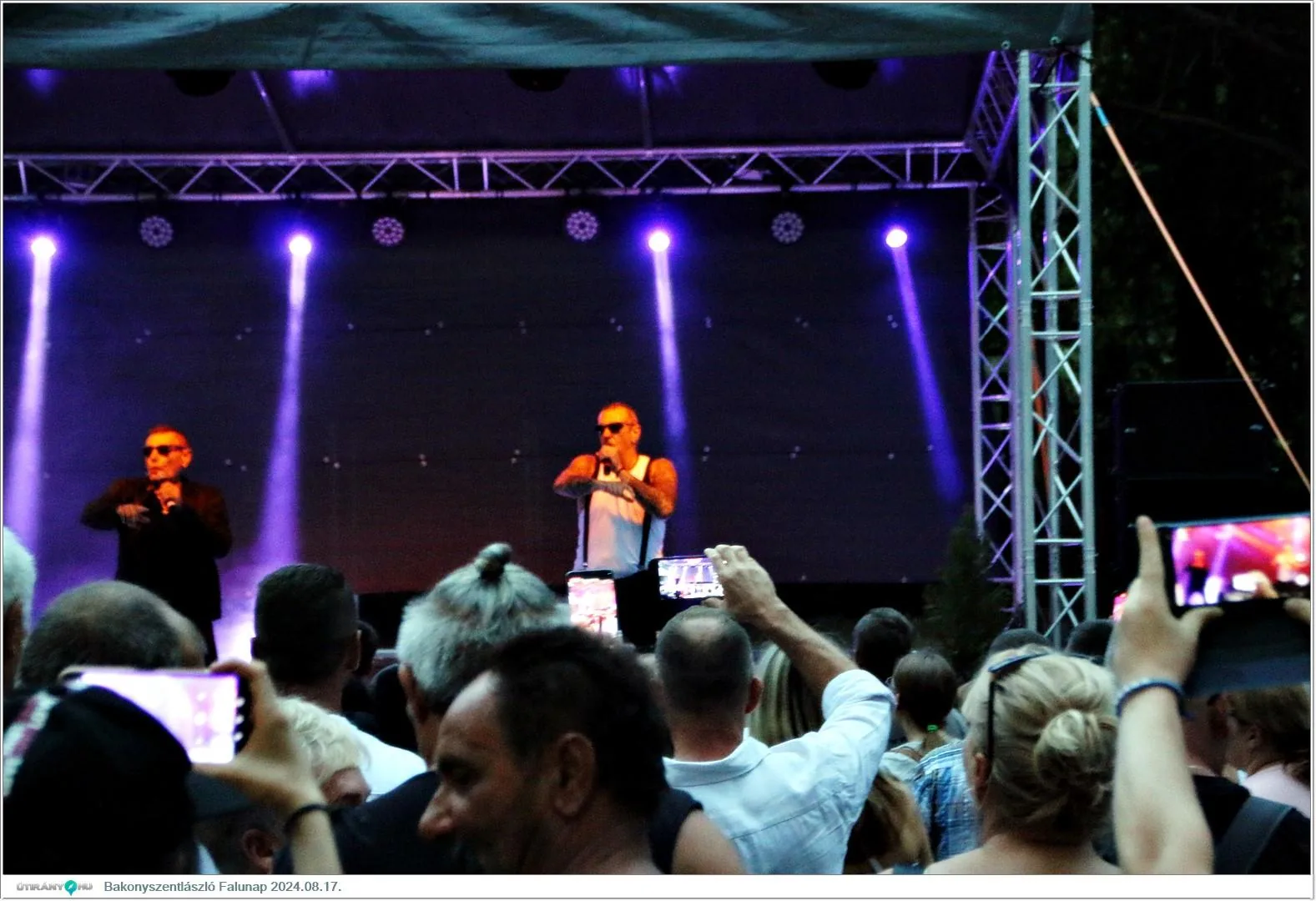 Fotók, Útirány.hu