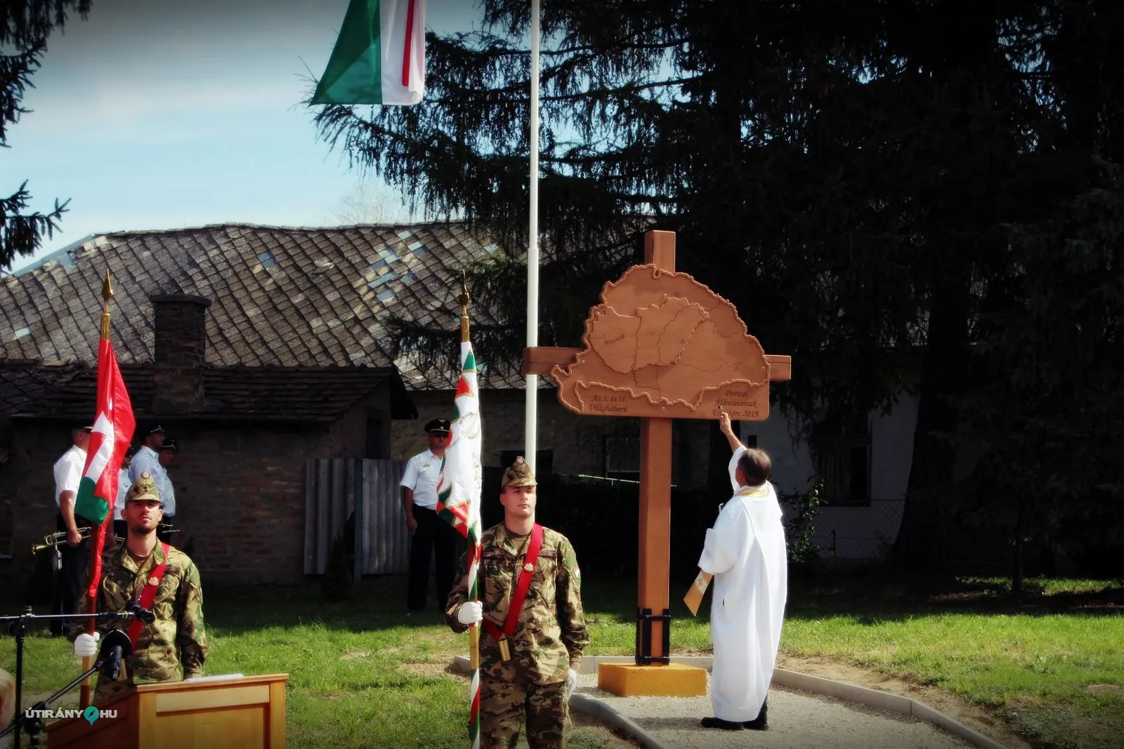 I és II Világháborús Emlékmű átadás. Fotók: Útirány.hu