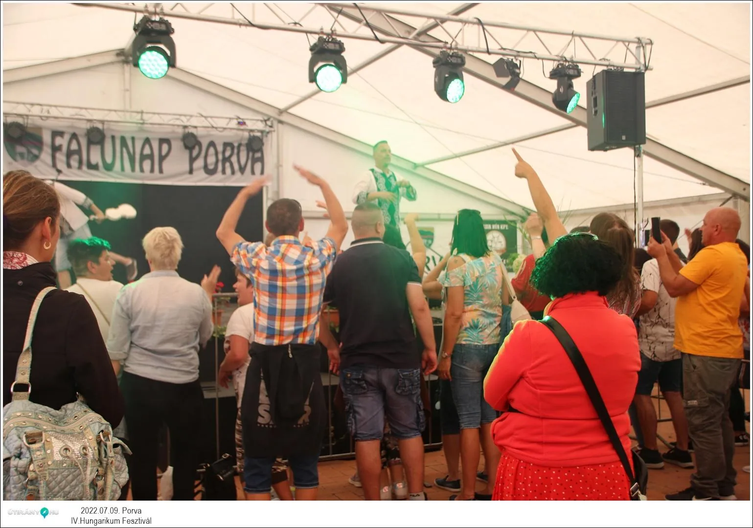 Fotók, Útirány.hu: