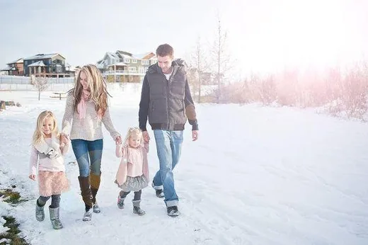 'Decemberre hangolódás' cikk borítóképe